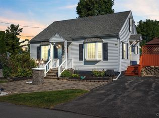 100 Erkenbeck Rd, East Syracuse, NY 13057