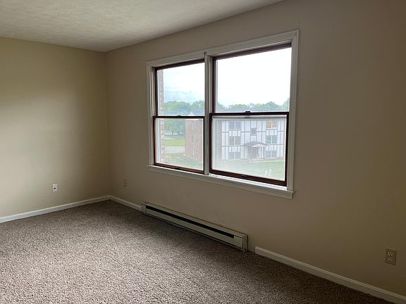 3rd image of 7385 Bonnie Pl APT 6