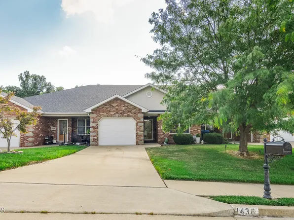 1436 Notting Hill Dr, Jefferson City, MO 65109