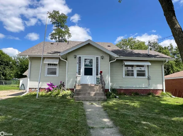 516 E 2nd St S, Newton, IA 50208