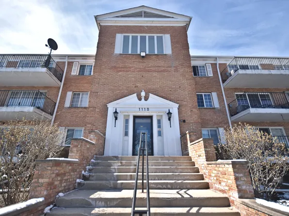 1110 N Farnsworth Ave APT 213, Aurora, IL 60505