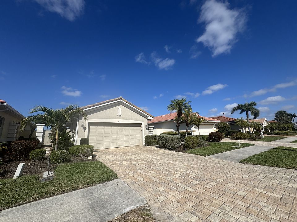 1st image of 462 Montelluna Dr