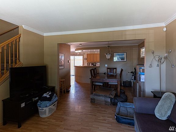 3rd image of 808 210th Pl SW