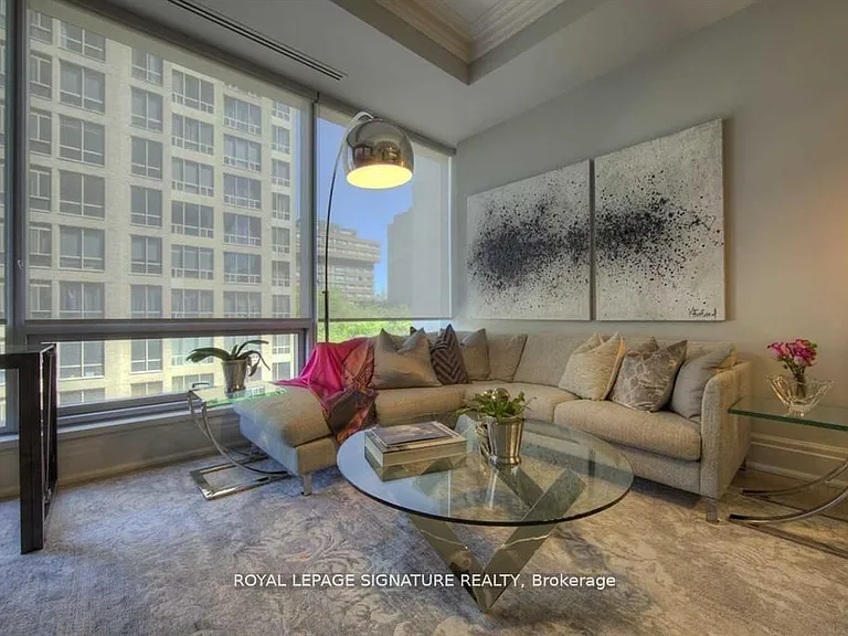 55 Scollard St #502 — Photo 2