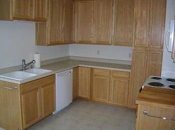 3rd image of 4020 E C St