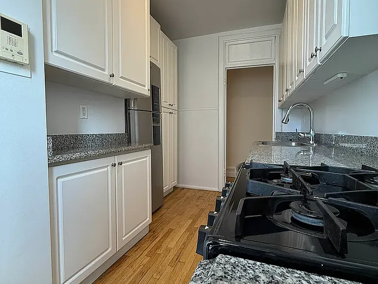 508 W 112th St #7A — Photo 19
