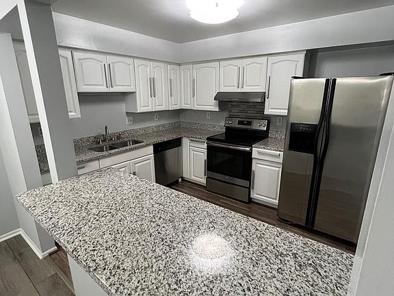 4th image of 2864 Madeira Ct #19