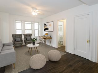 5242 S Hyde Park Blvd #811, Chicago, IL 60615