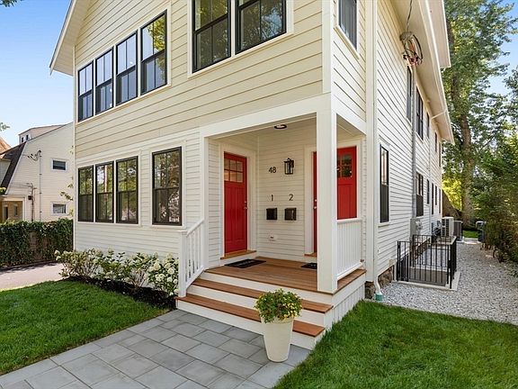 5th image of 48 Mount Vernon St #2