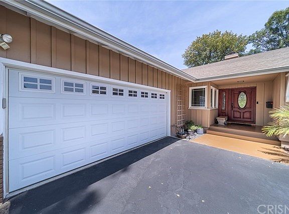 2nd image of 15939 Bahama St