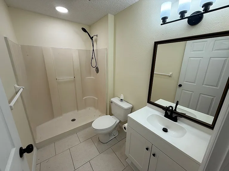 2831 Landover Blvd #C — Photo 13