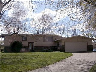 1st image of 8320 Bay Dr NE