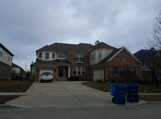 421 Birmingham Ln, Schaumburg, IL 60193