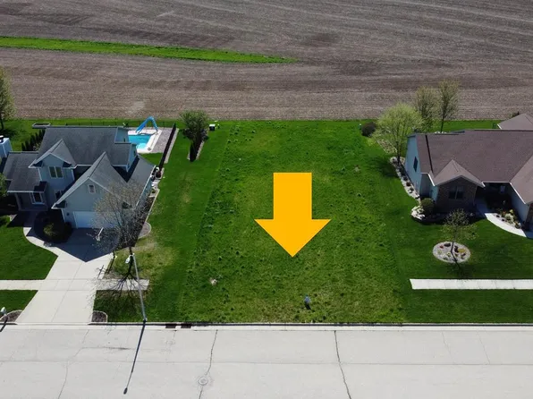 845 Waveland Road #221, Janesville, WI 53548