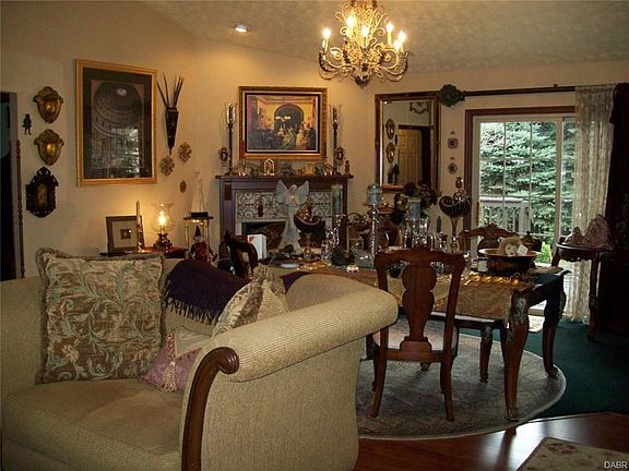 2nd image of 128 Marisa Dr