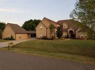 4800 SE 28th St, Moore, OK 73165