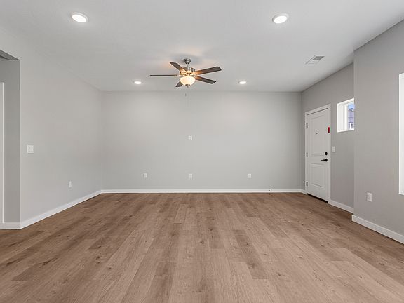 3rd image of 103 Saw Creek Dr #11463899