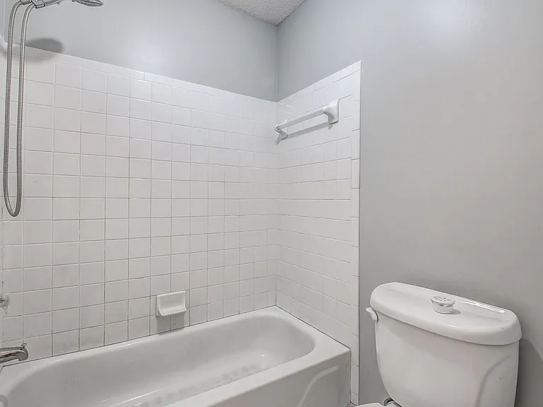 9461 Hickory Dr — Photo 41