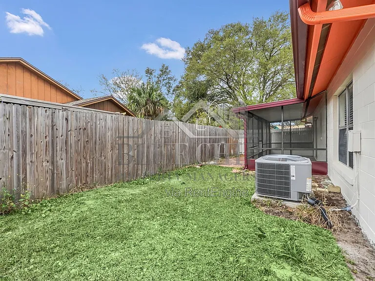 5322 Jade St — Photo 33