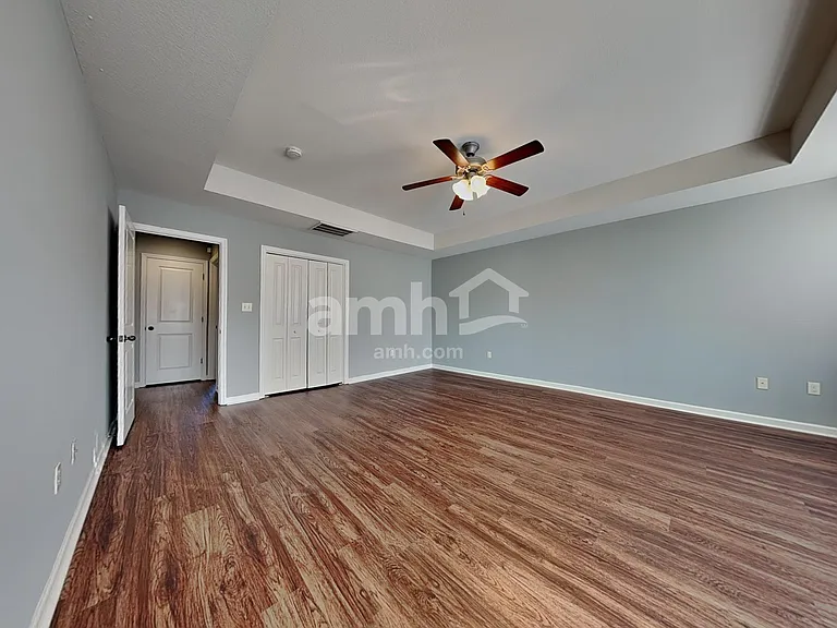 2400 Ancient Oak Ln — Photo 9