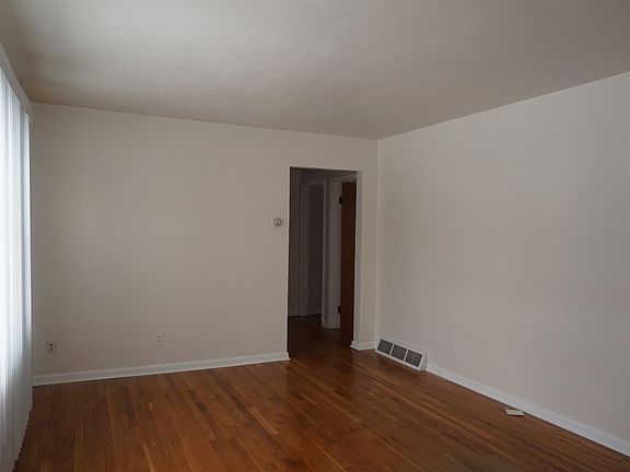 5th image of 6729 Illinois Ave