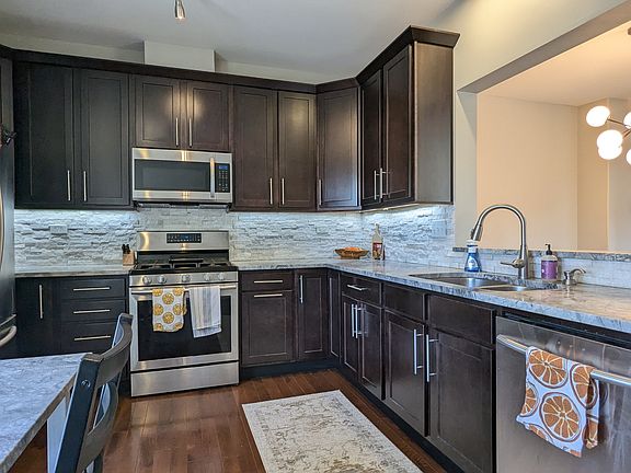 4th image of 768 Hanbury Dr #1