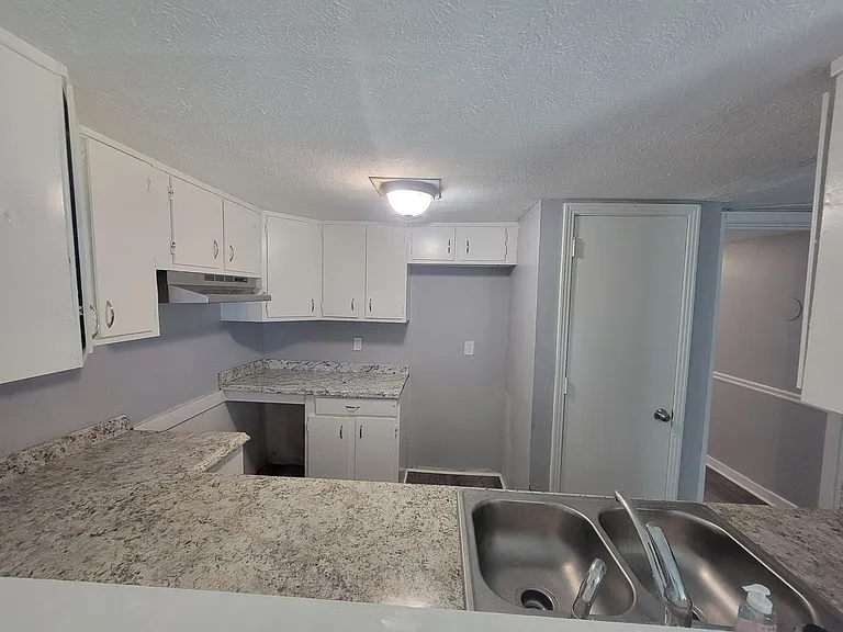 225 W McDowell Rd — Photo 54