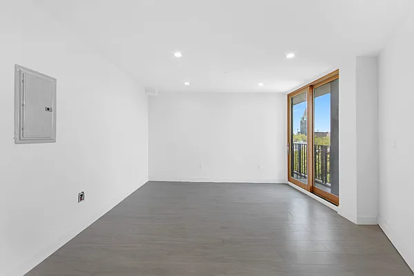 Rented by Nolita Group | media 11