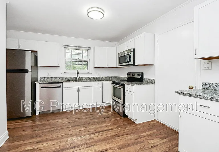 5039 Baylor Dr — Photo 4