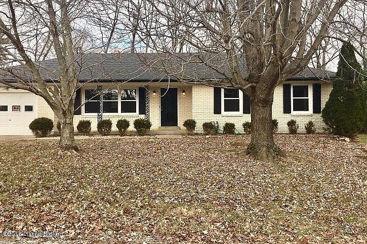 1st image of 440 Robin Wood Dr