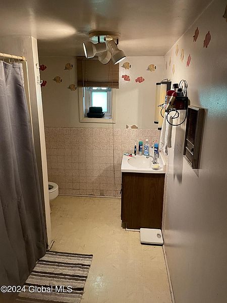 5th image of 242 Boght Road