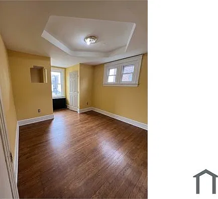 3 bed, 1247 sqft, $1,111 — Photo 2