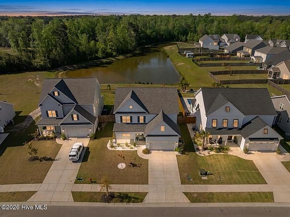3rd image of 210 W Yellow Lois Drive