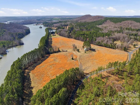 1347 Newsome Rd, Denton, NC 27239