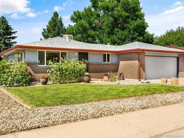 12165 W 7th Place, Lakewood, CO 80401