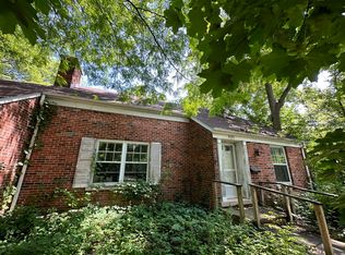 2525 Park Ln, Glenview, IL 60025