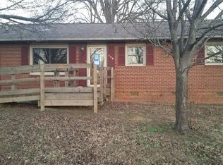 732 Oakgrove Dr, Graham, NC 27253