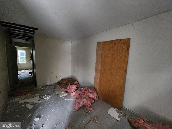 3rd image of 915 N Calhoun St