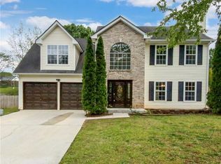 1099 Misty Meadows Ln, Hampton, GA 30228