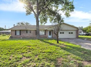 203 Thomas St, Tom Bean, TX 75090