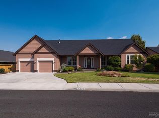 3090 SW Cascade Vista Dr, Redmond, OR 97756