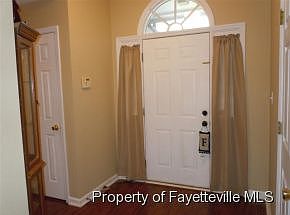 5th image of 110 Winterfield Dr