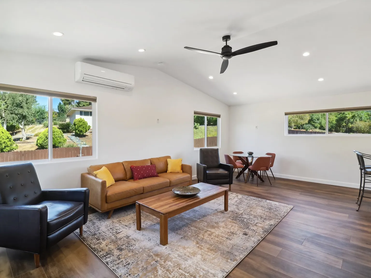 2 bed, 1200 sqft, $3,495 — Photo 4