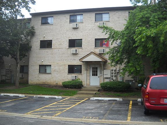 2nd image of 510 E Spruce Dr #3-2B