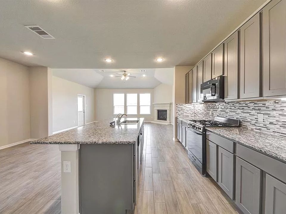 1st image of 1000 Cypresswood Dr