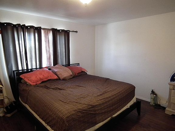 4th image of 822 C St