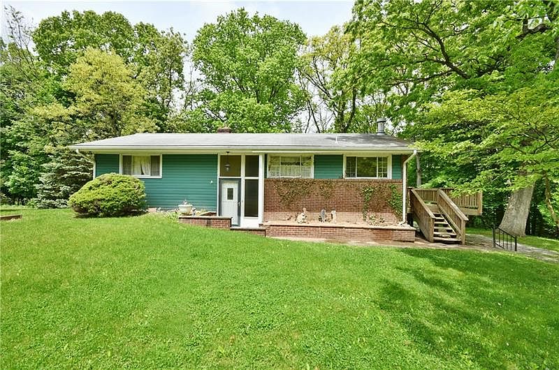 1st image of 2424 Mina Dr
