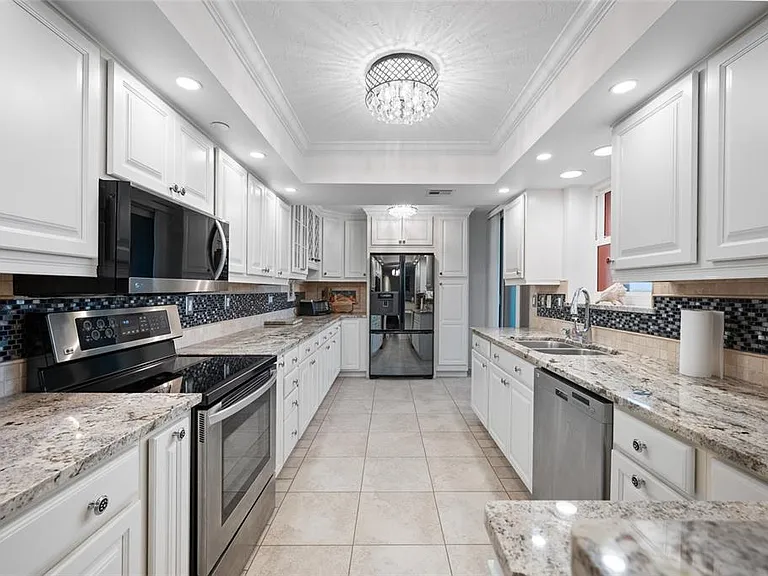 1600 Gulf Blvd #1016 — Photo 19