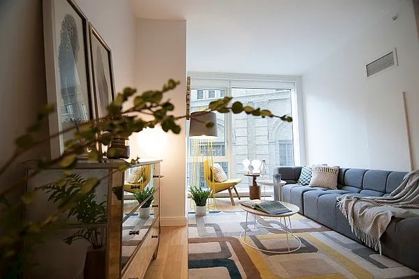 Rented by The Durst Organization | media 14