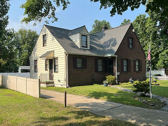 3rd image of 1125 E Park Ave